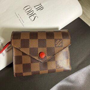LOUIS VUITTON DAMIER EBENE VICTORINE WALLET RED